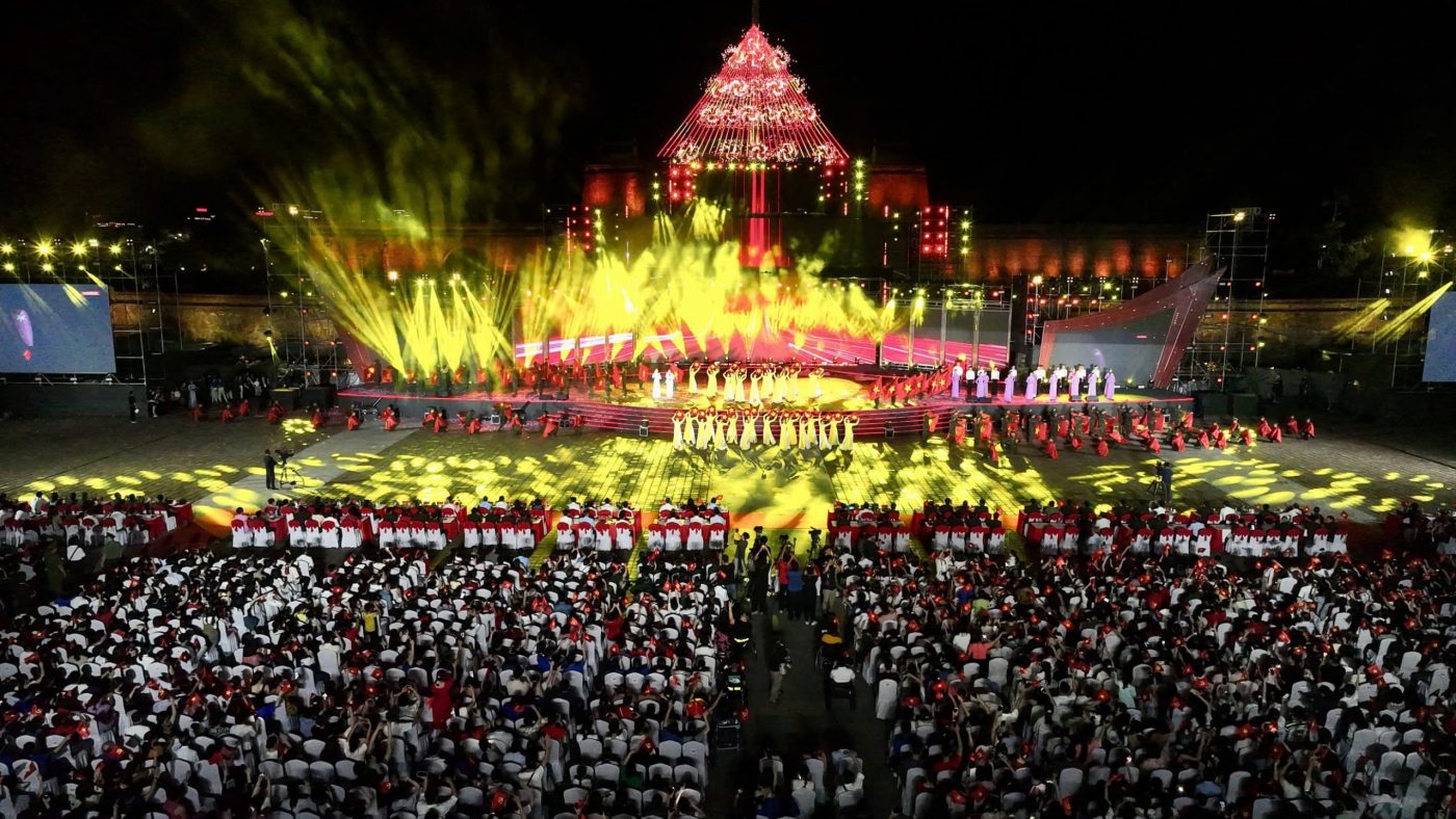 Du Lịch Giúp Huế Rực Rỡ Trong Mắt Du Khách