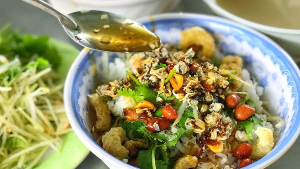 Du Lịch Miền Trung: Đi Đâu, Ăn Gì? Cẩm Nang Khám Phá Trọn Vẹn Vùng Đất Nắng Gió