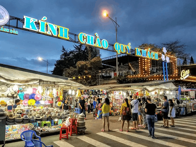 Đi Nha Trang, Để Thấy Biển Không Chỉ Là Điểm Dến