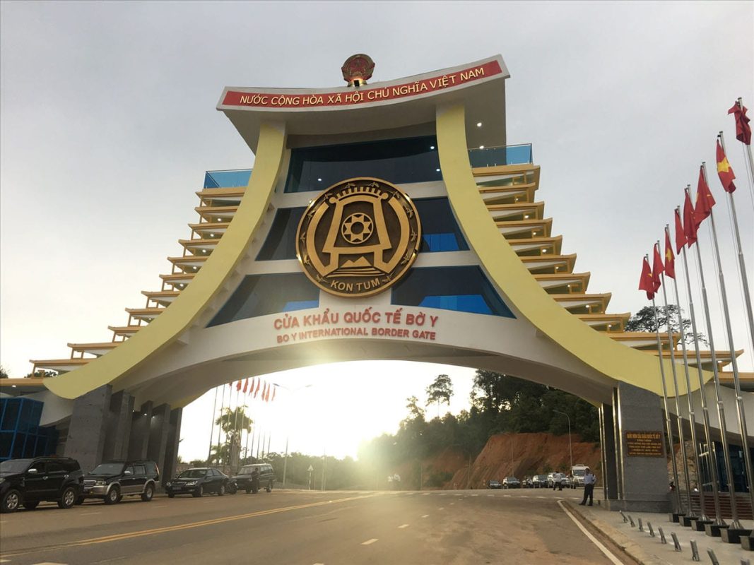 Từ Biển Xanh Vĩnh Hy Đến Đại Ngàn Măng Đen - Hai Hành Trình, Hai Sắc Màu Miền Trung