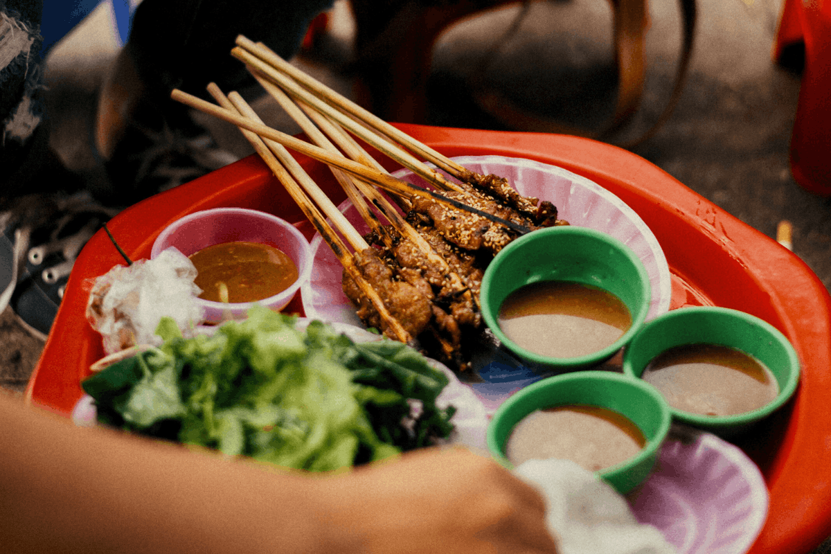 Một Ngày “Sống Chậm” Ở Ngoại Ô Hội An: Đạp Xe Qua Đồng Lúa Cẩm Châu, Chèo SUP Rừng Dừa Bảy Mẫu